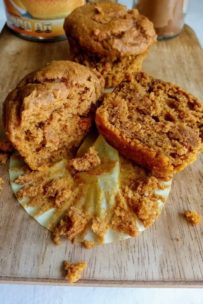 Fall season is here and pumpkin spiced cupcakes are one of the best tastes of fall and they are easy to make.